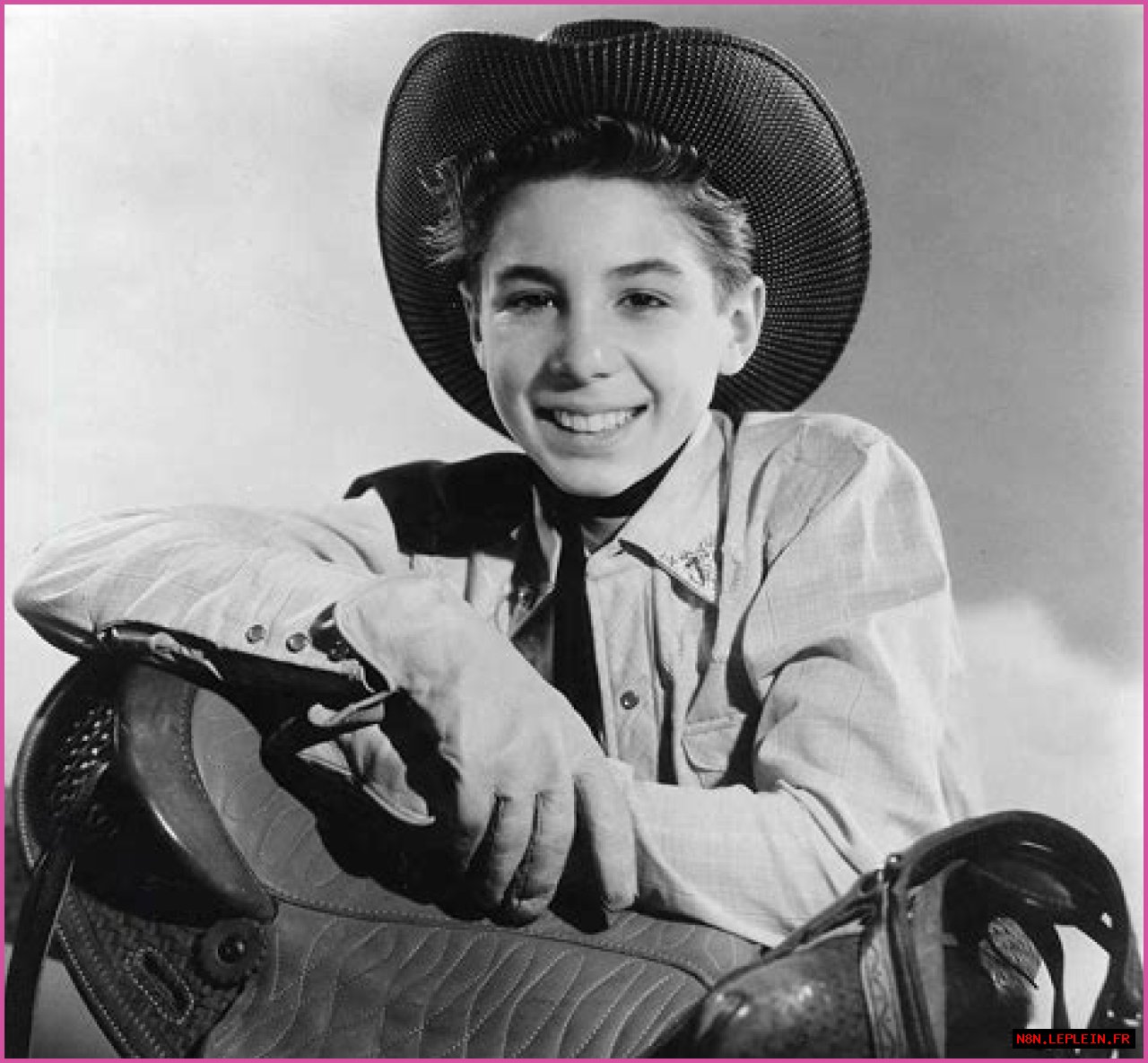 Hollywood's Young Star: The Remarkable Career Of Actor Johnny Crawford