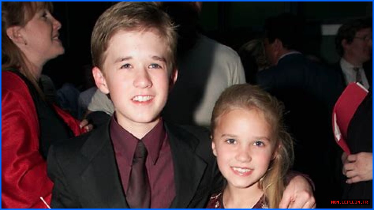 Is Emily Osment Having Children? Unveiling The Truth